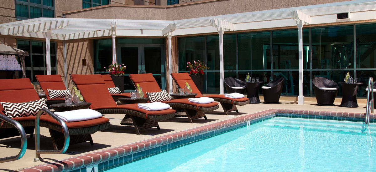 Hotel Renaissance Angeles Airport Los Angeles